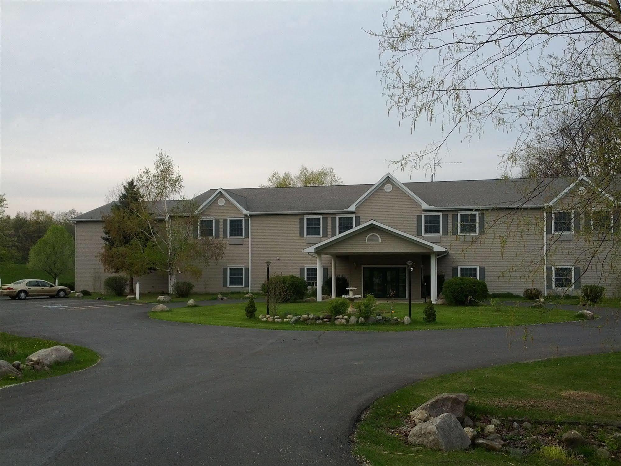 Brook Pointe Inn Syracuse Exterior photo